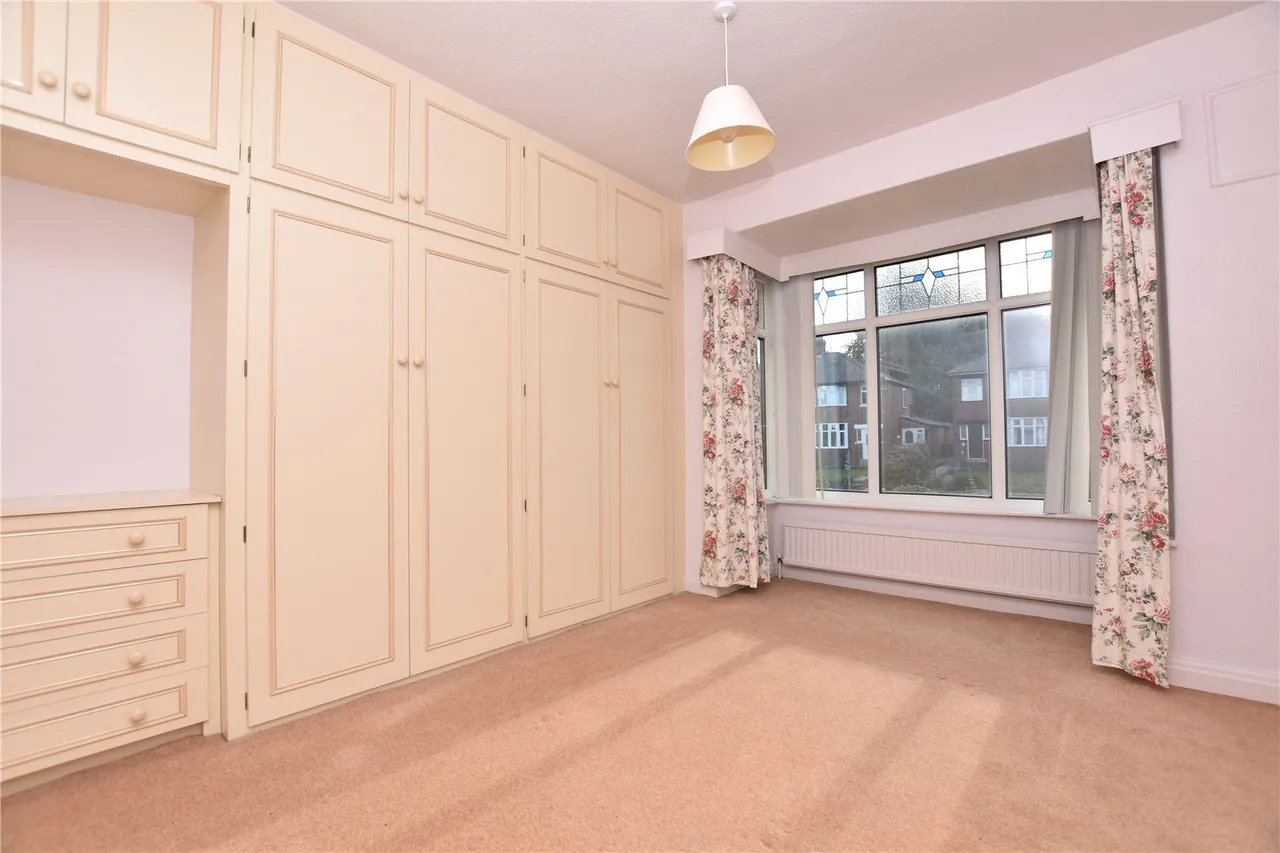 Corporation Street, Morley, LS27, photo 6