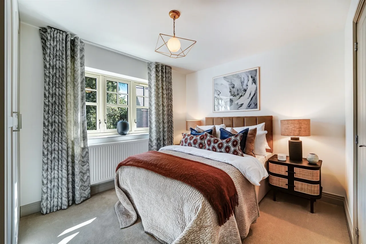 Headley Chase, Epsom, Kt18, photo 5