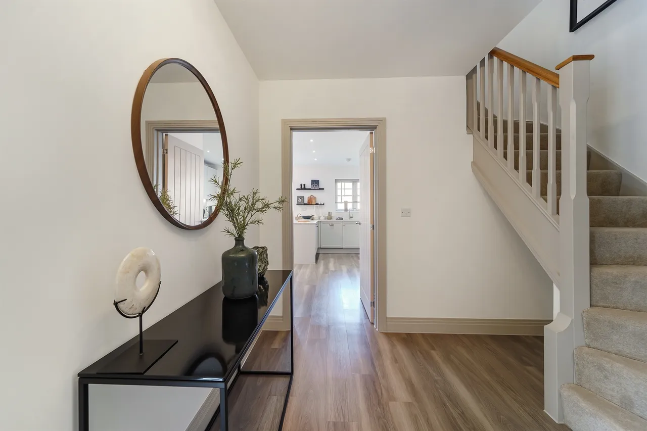 Headley Chase, Epsom, Kt18, photo 6