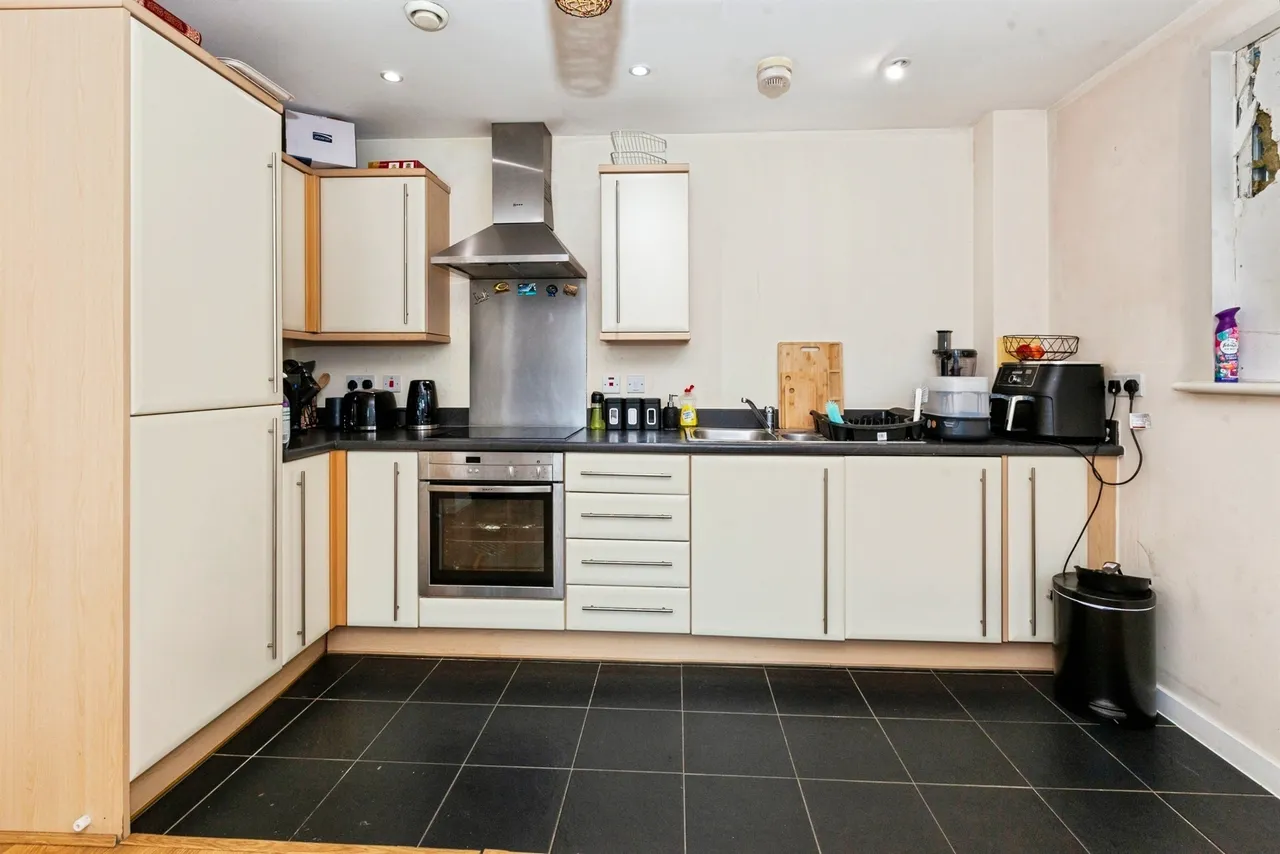Grays Place, Slough, SL2, photo 9