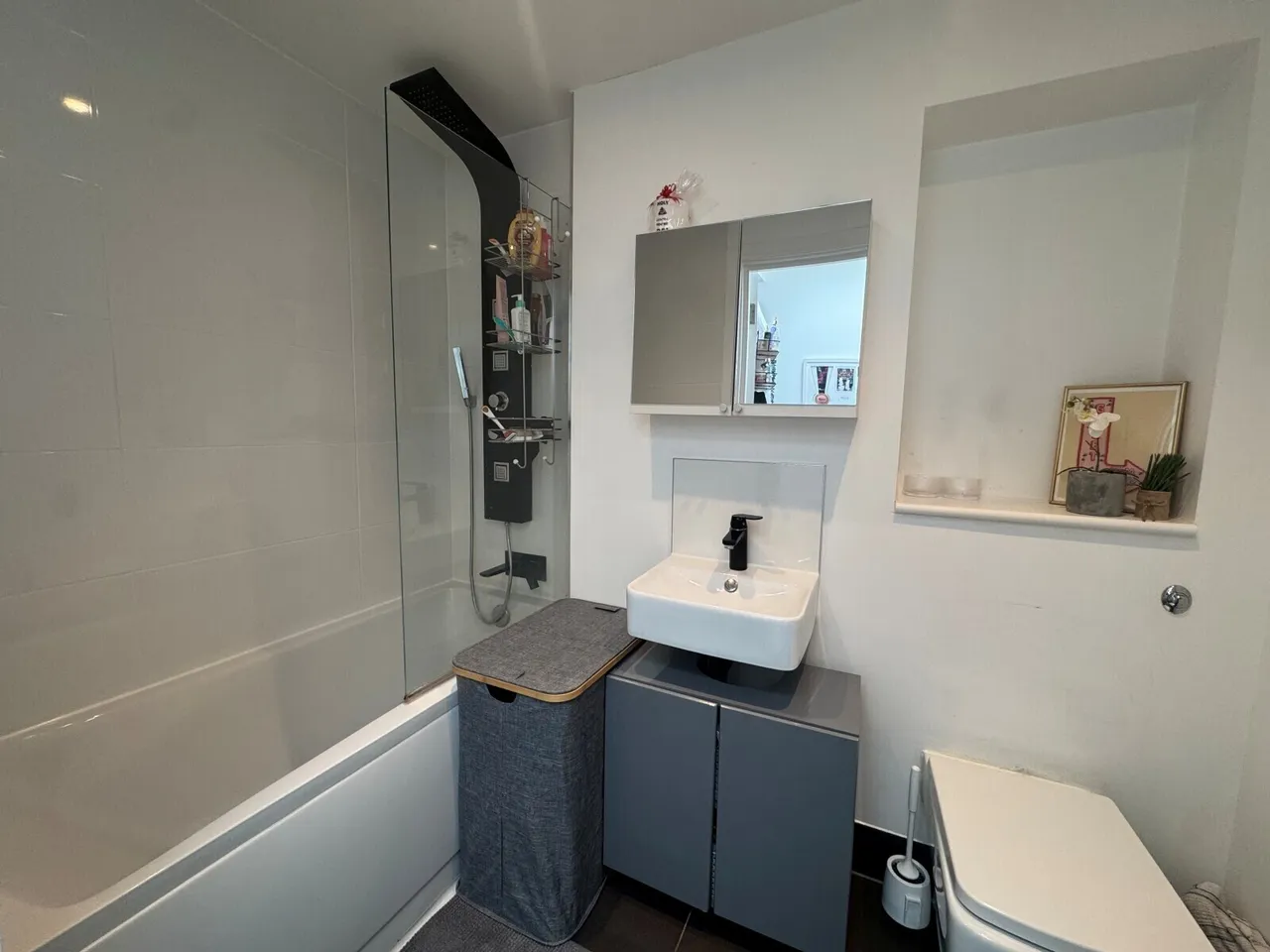 High Street, Leatherhead, KT22, photo 5