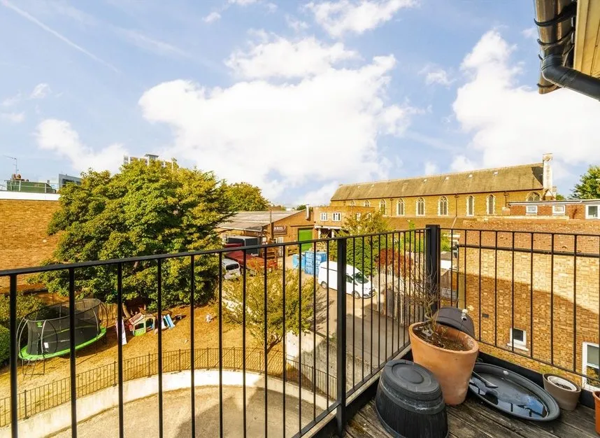 Windmill Road, Brentford, TW8, photo 7