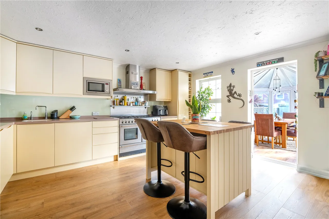 Park Crescent, Twickenham, TW2 6NT, photo 5