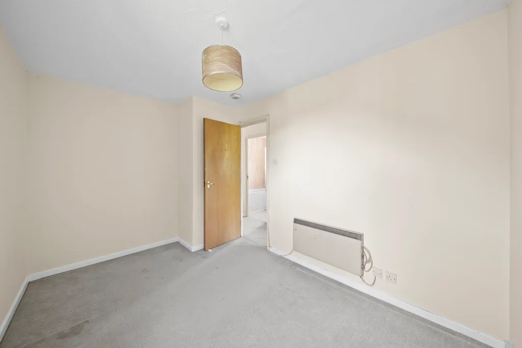 Rabournmead Drive, Northolt, UB5, photo 9