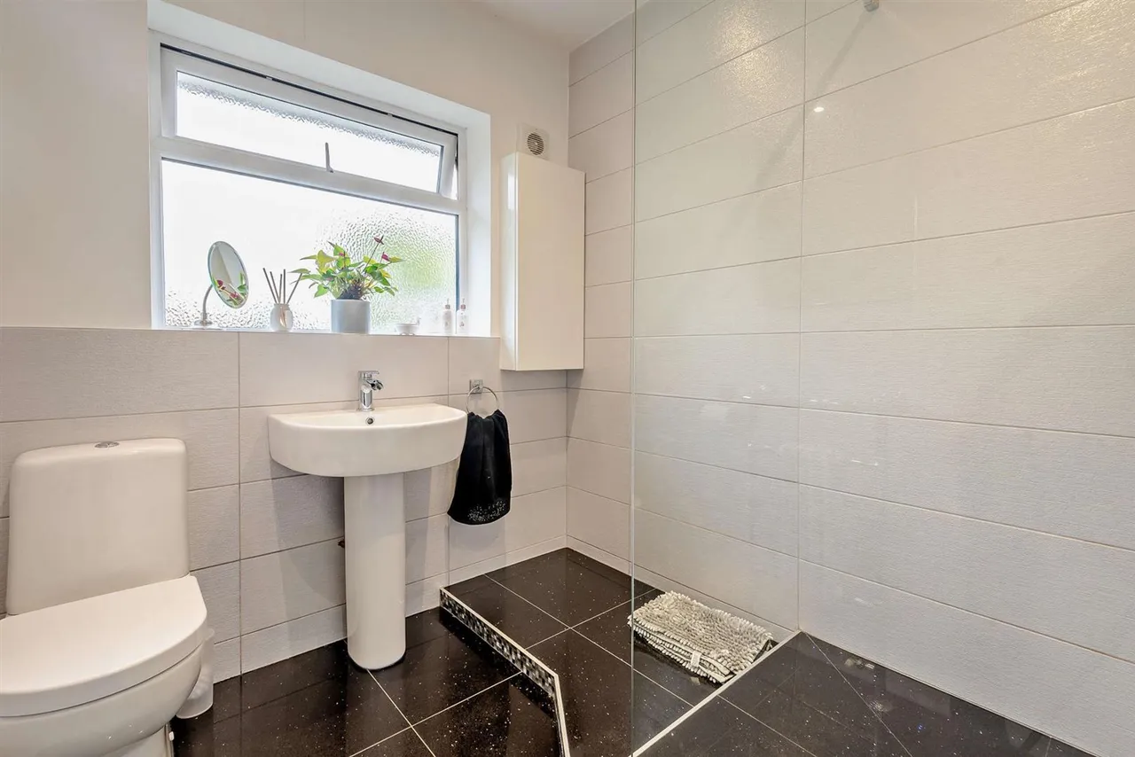 Nethermoor Road, New Tupton, S42, photo 10