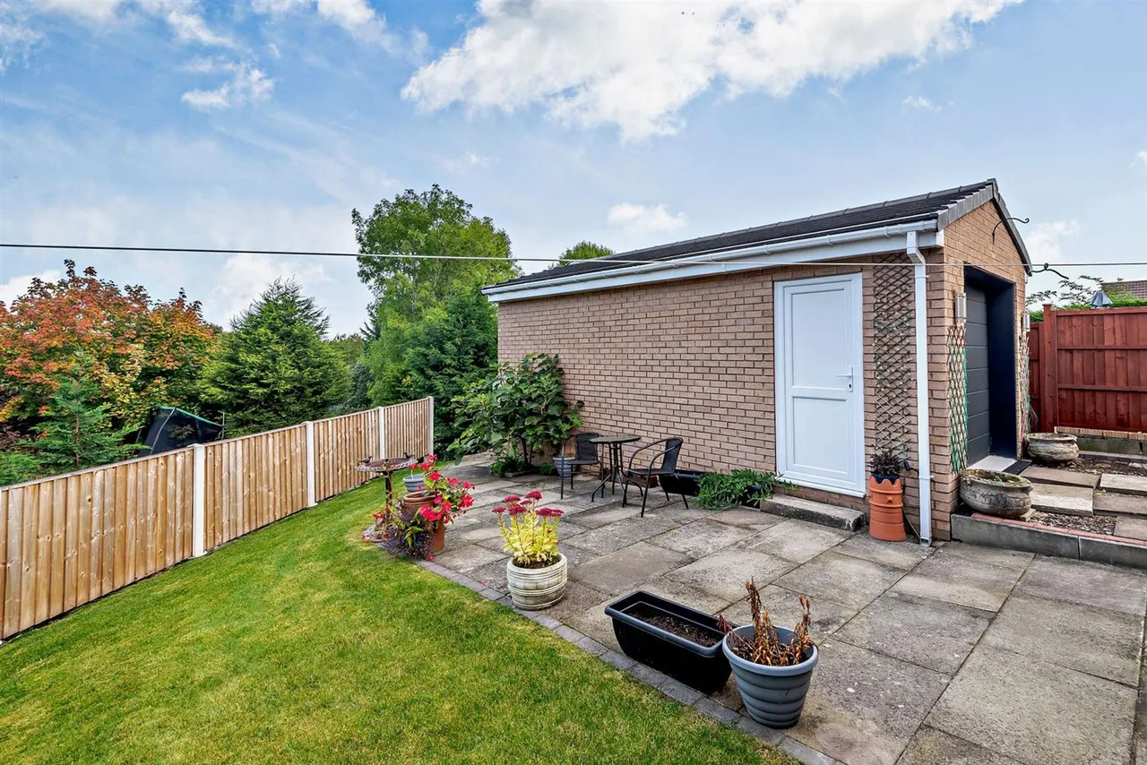 Nethermoor Road, New Tupton, S42, photo 12
