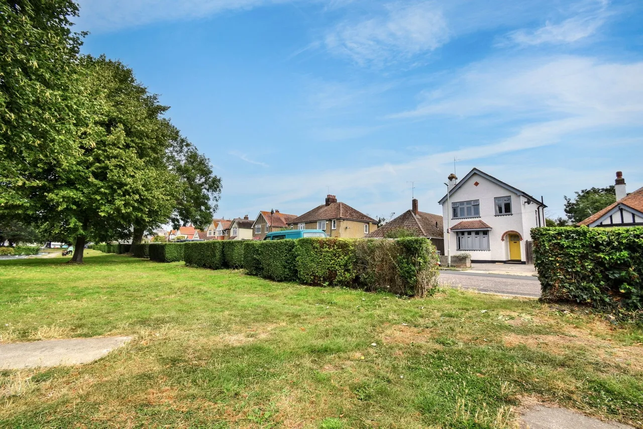 4 bed house for sale, Dering Road, Herne Bay