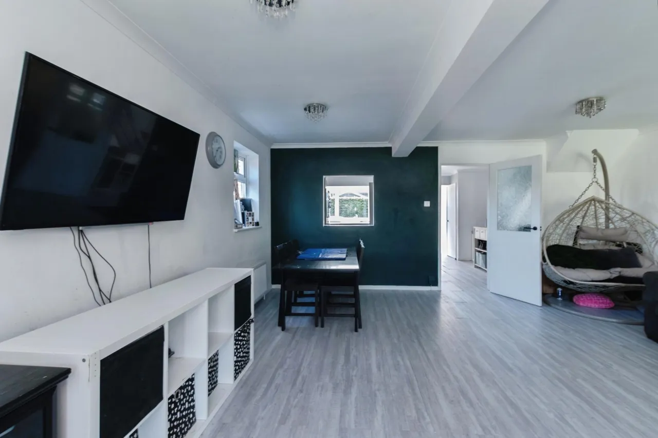 Bronte Avenue, Christchurch, BH23, photo 6