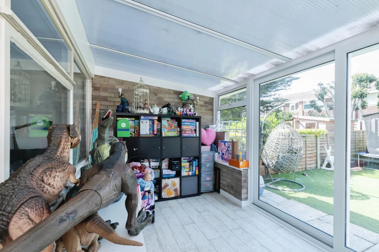 Bronte Avenue, Christchurch, BH23, photo 14