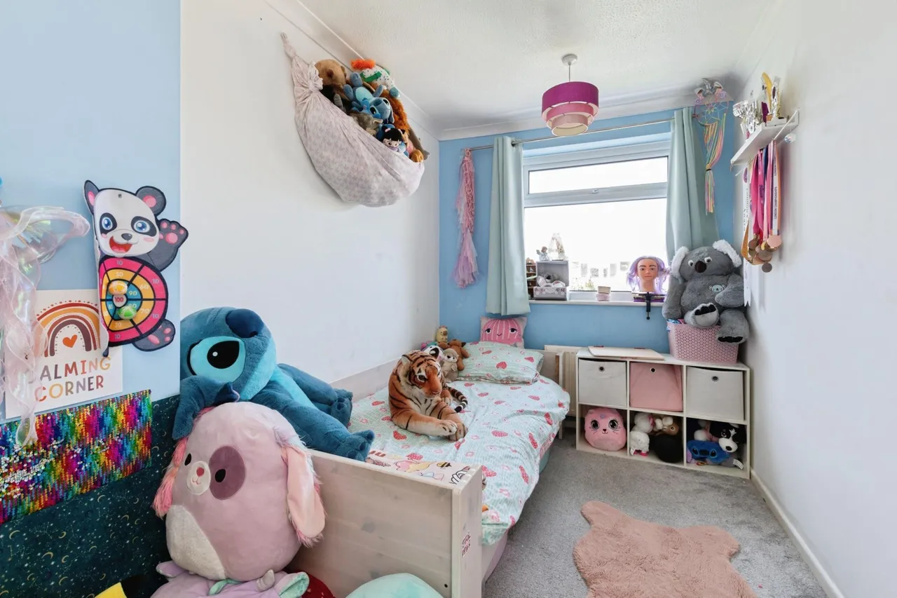 Bronte Avenue, Christchurch, BH23, photo 19