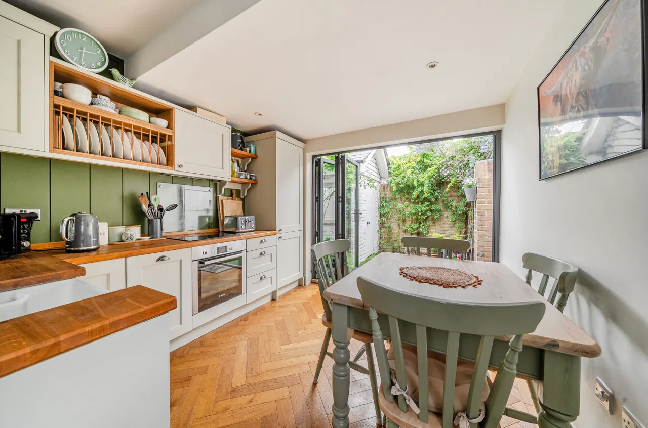 Mead Lane, Farnham, GU9, photo 3