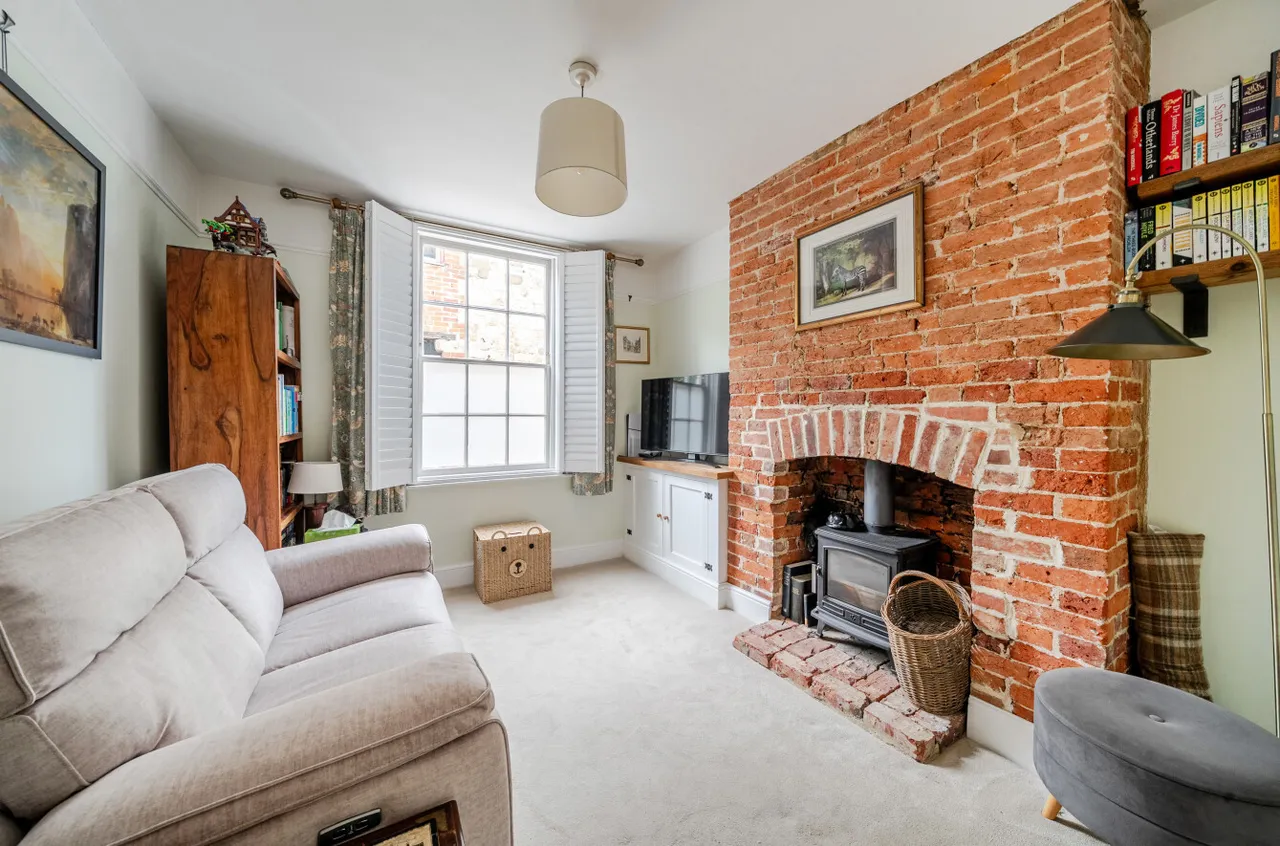 Mead Lane, Farnham, GU9, photo 2