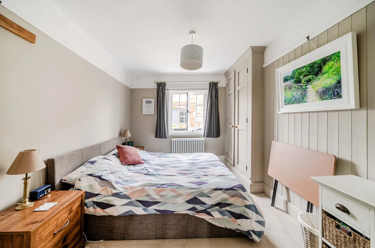 Mead Lane, Farnham, GU9, photo 9