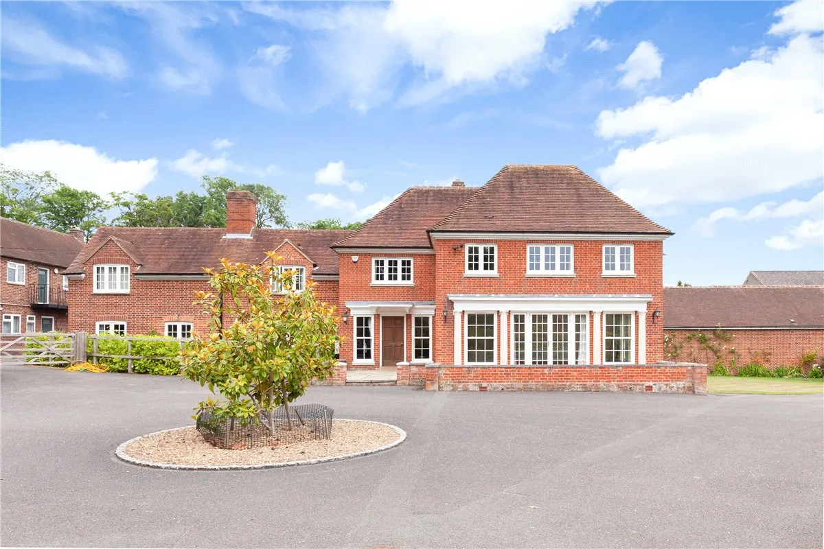 5 bed house to rent, Little Baldon Farm, Little Baldon, OX44
