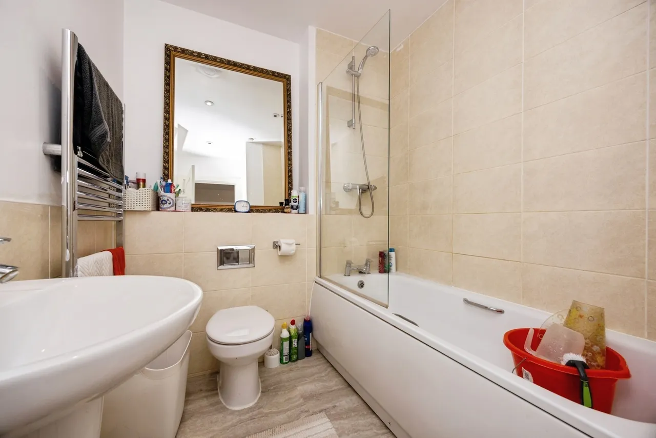 Scarlett's Road, Wellesley, GU11, photo 26