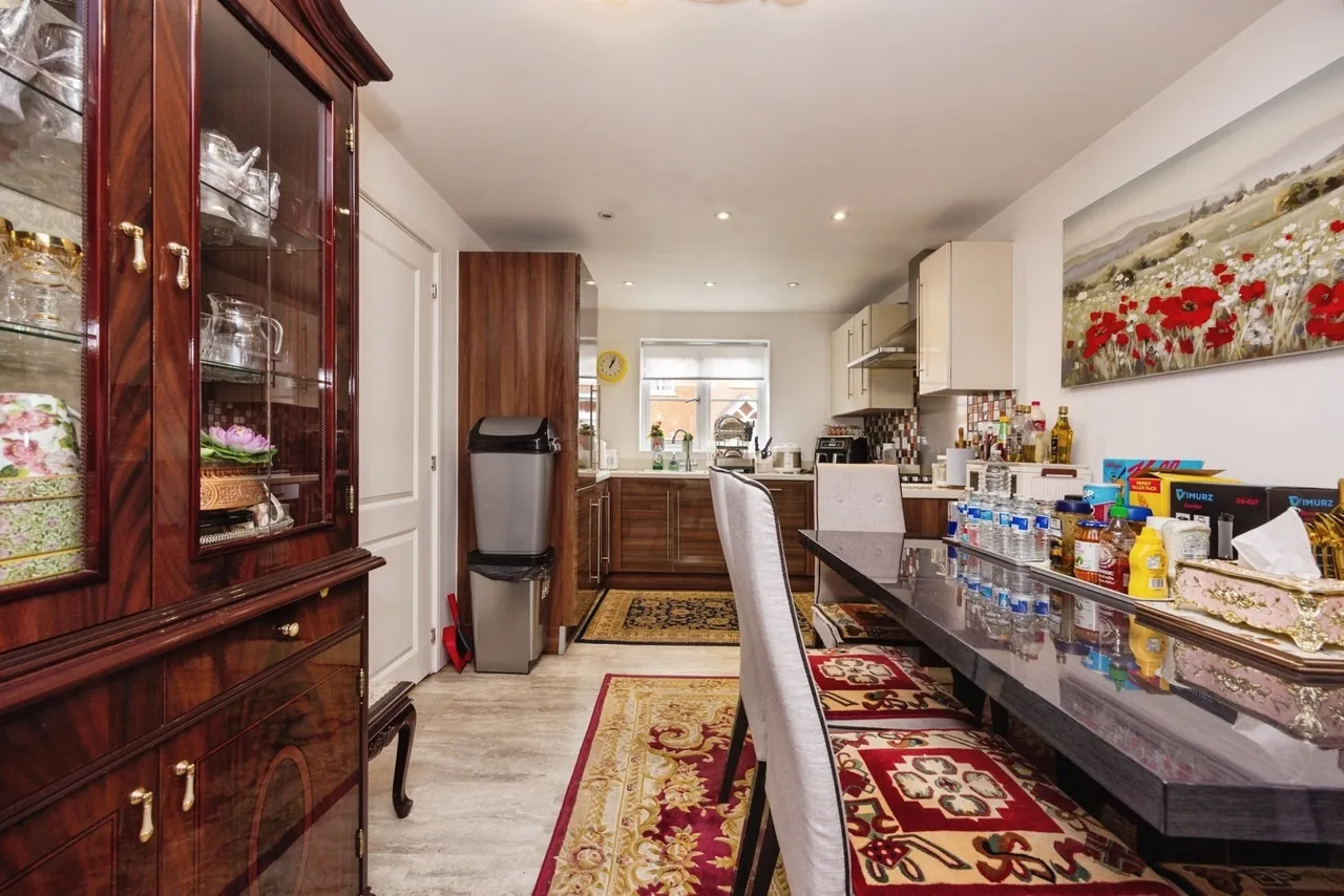 Scarlett's Road, Wellesley, GU11, photo 29