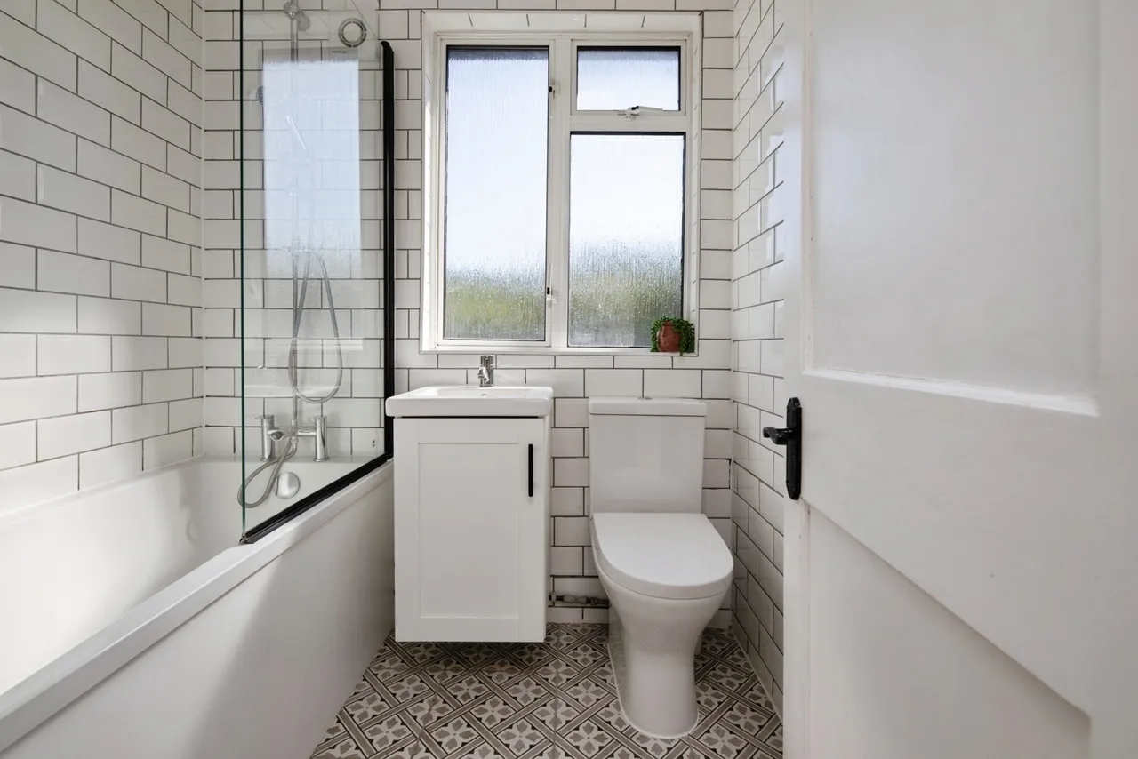 Montalt Road, Woodford Green, IG8, photo 14
