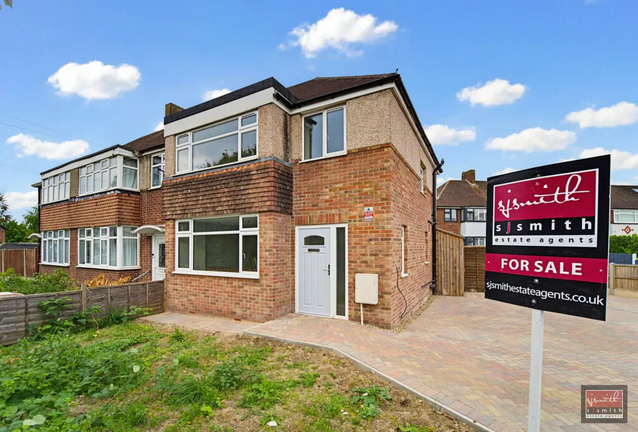 3 bed property for sale, Hogarth Avenue, Ashford