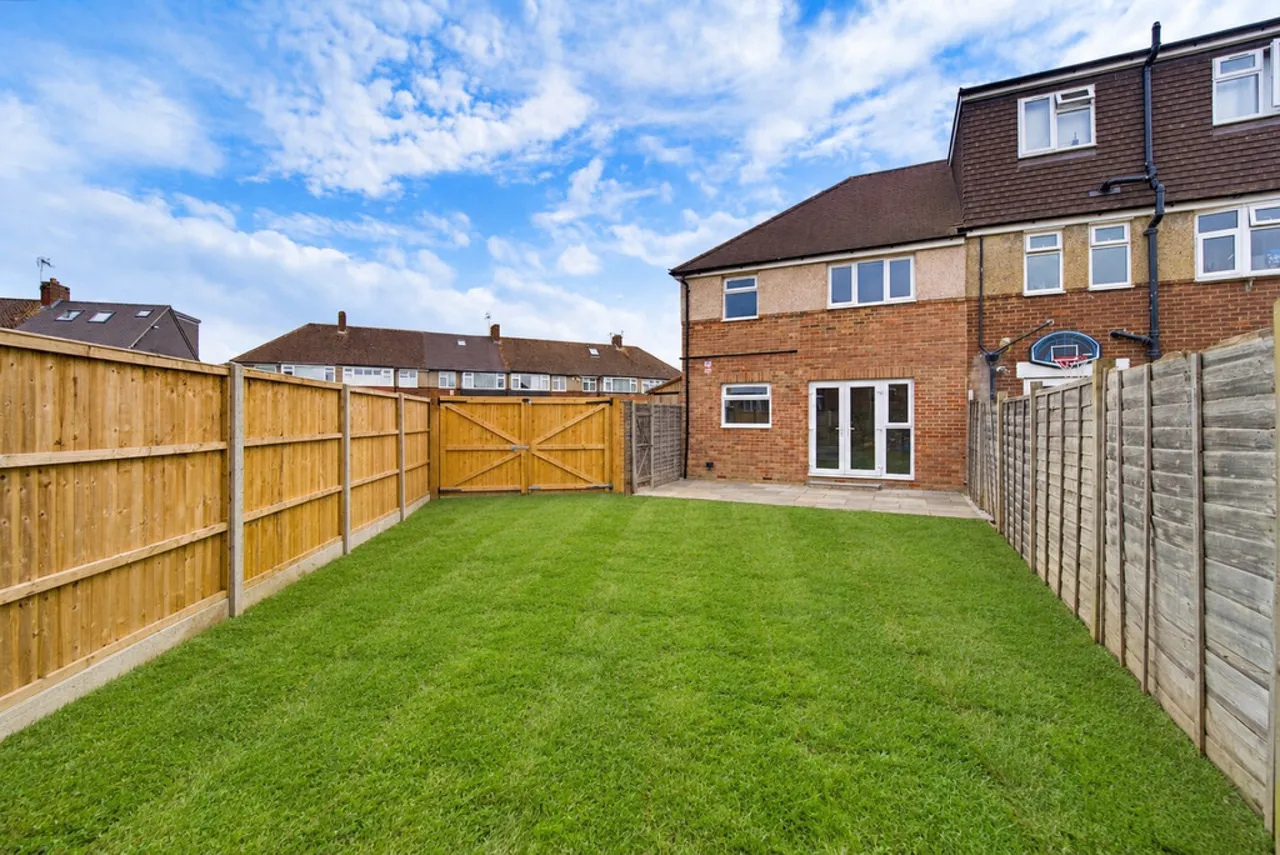 Hogarth Avenue, Ashford, photo 10