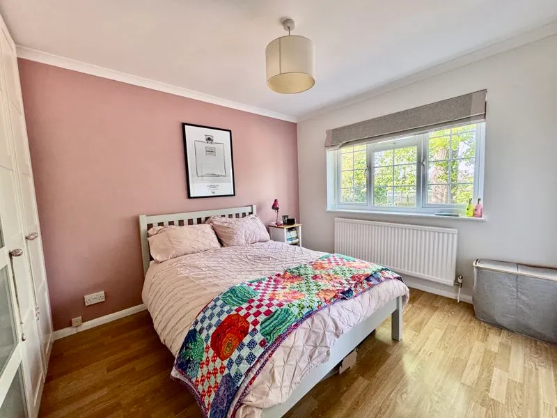 Fieldhead Gardens, Bourne End SL8 5RN, photo 9