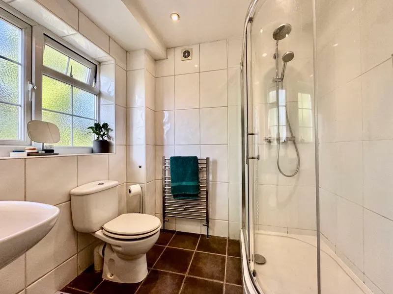 Fieldhead Gardens, Bourne End SL8 5RN, photo 10