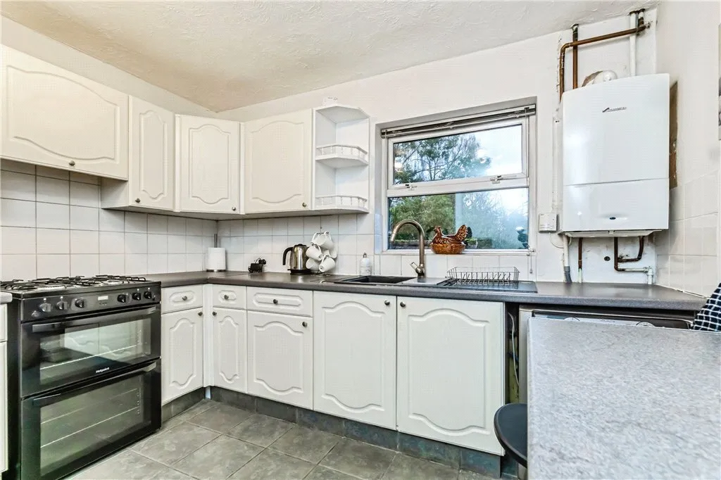 Ninehams Road, Caterham, Surrey, CR3, photo 12
