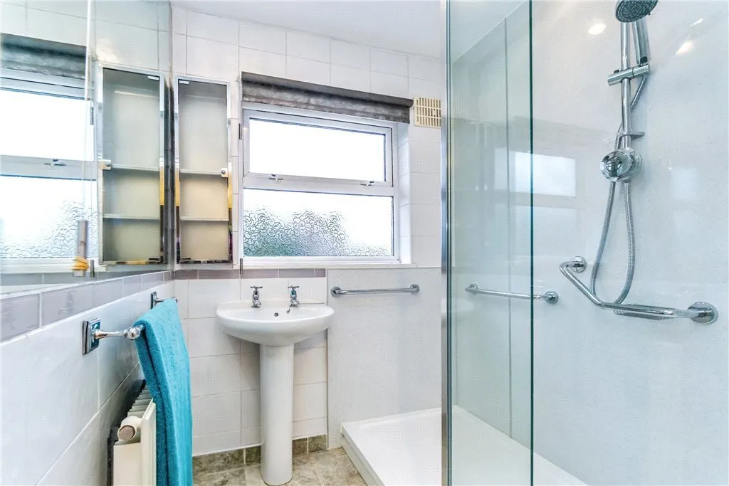 Ninehams Road, Caterham, Surrey, CR3, photo 6