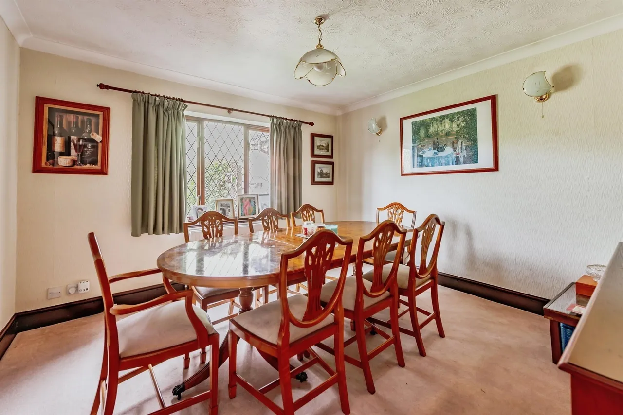 Copthorne Bank, Copthorne, RH10, photo 7