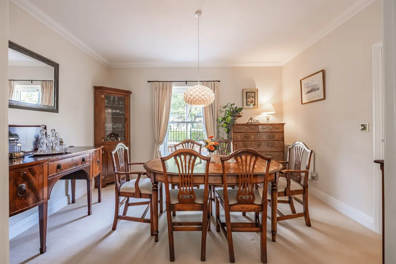 Impressive Four Bedroom Mews, House in, photo 9