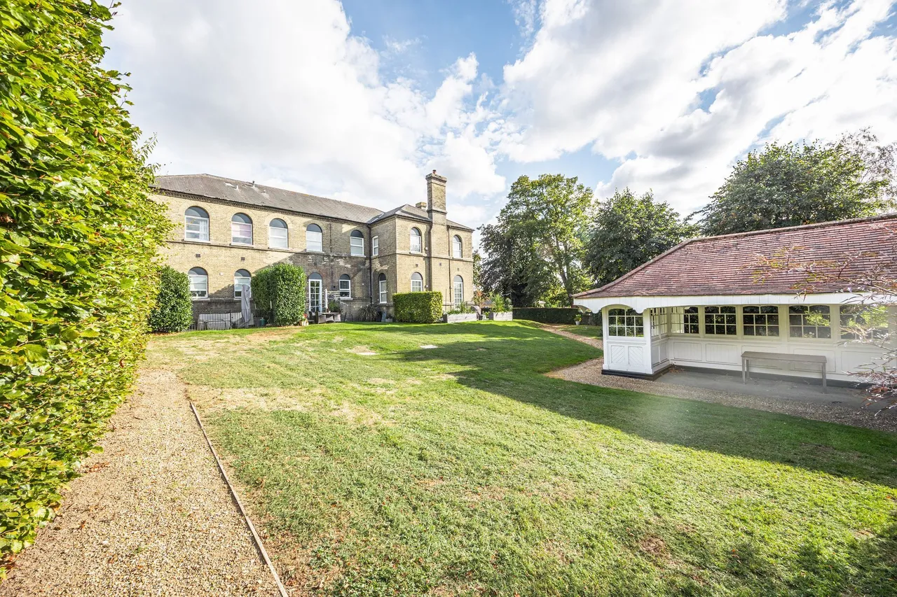 Impressive Four Bedroom Mews, House in, photo 20