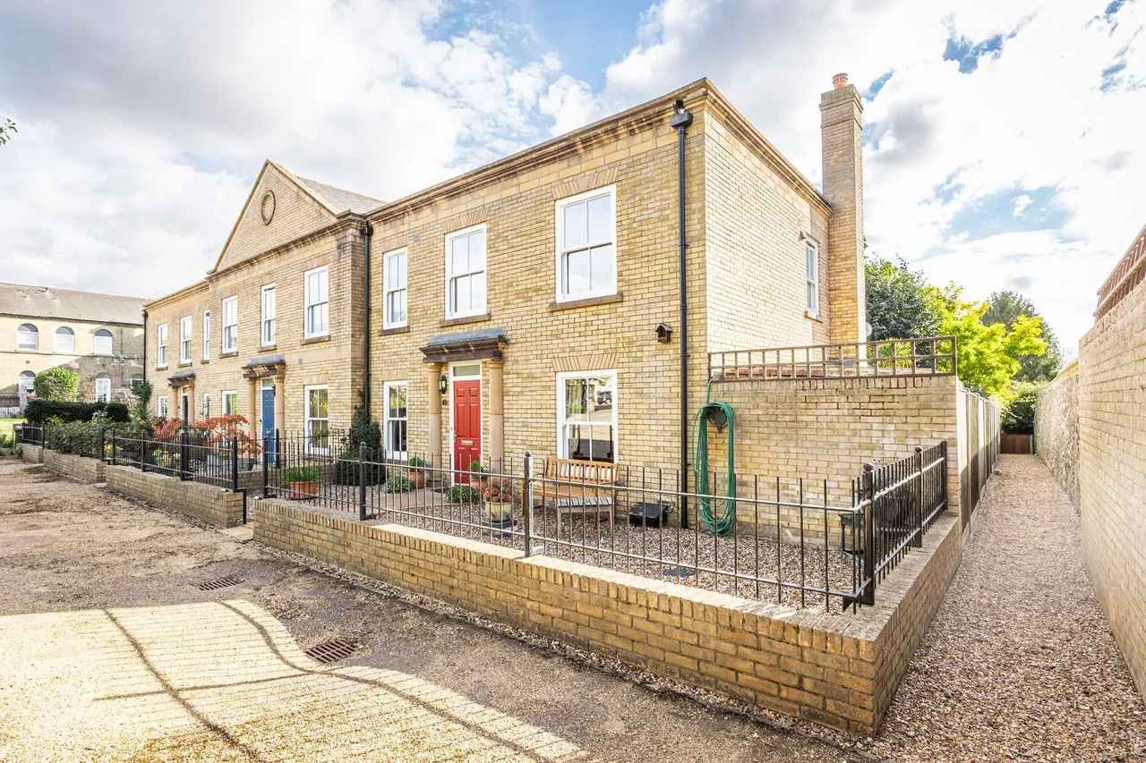 Impressive Four Bedroom Mews, House in, photo 19