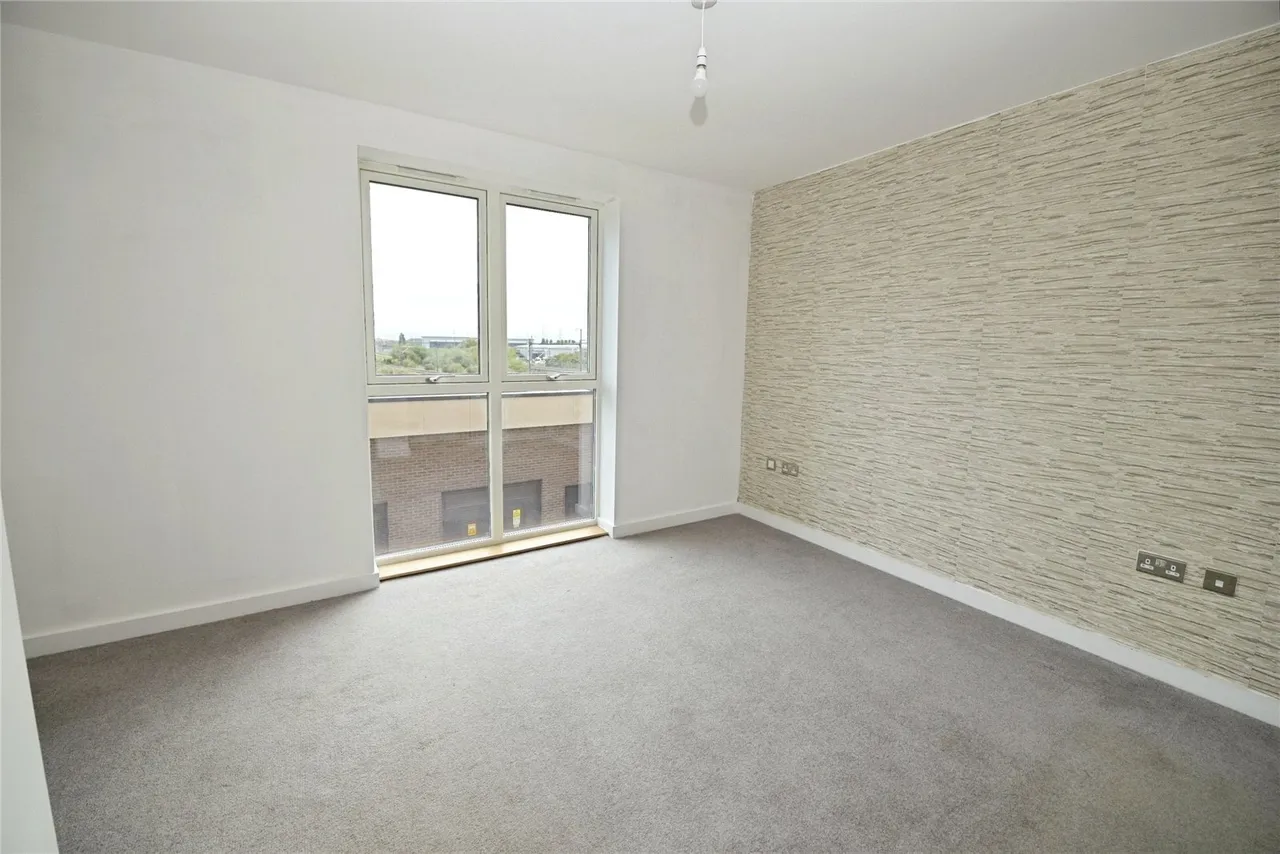 Fitch Way, RM13, photo 5