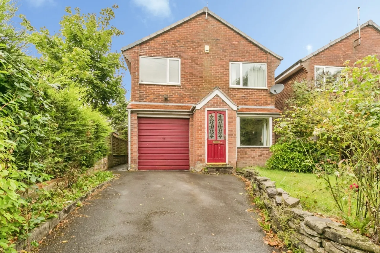 3 bed house for sale, Stamford Road, Macclesfield, SK11