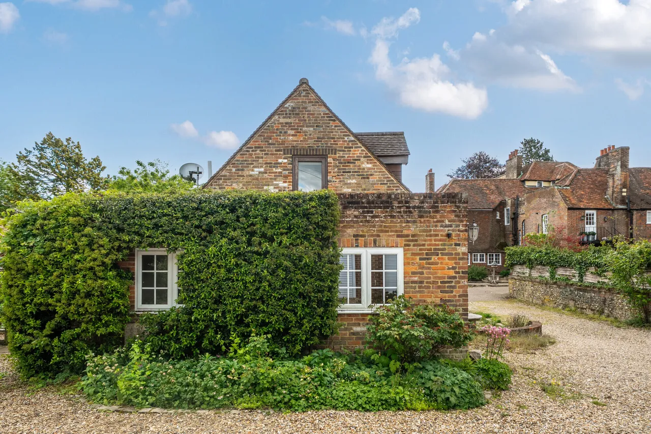 High Street, Great Missenden, HP16, photo 8