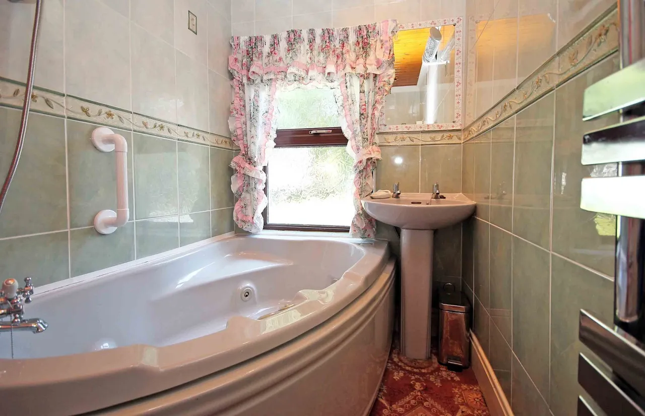 Bryn Road, Llanfairfechan, LL33, photo 10