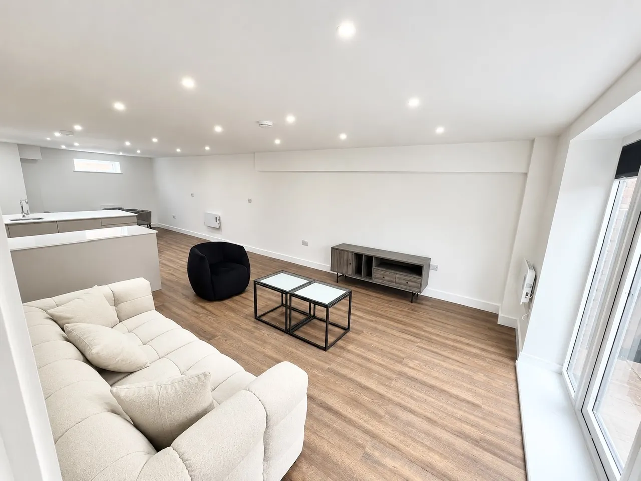 3 bed flat to rent — Barrfield Road, Salford, M6