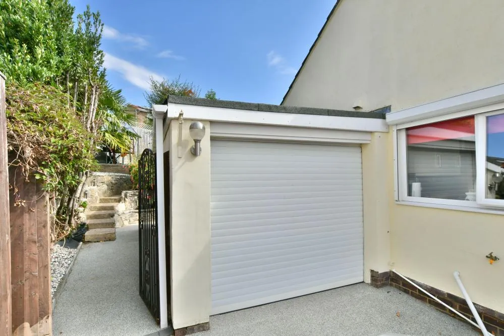 Olivers Way, Colehill, BH21, photo 17