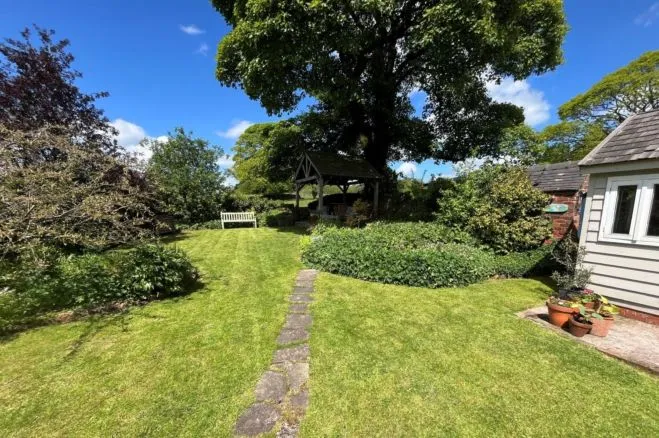 Garston, Stoke-On-Trent, photo 3