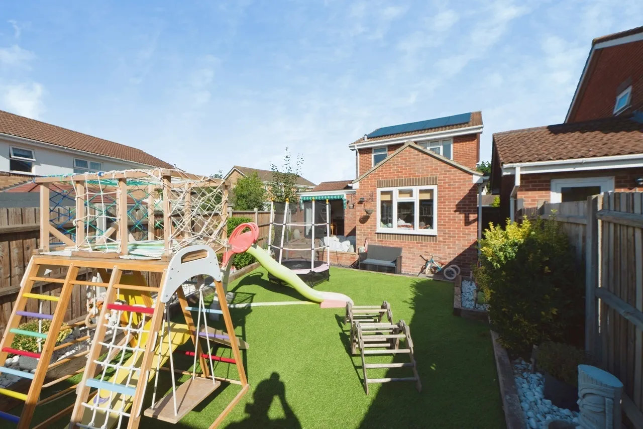 Clover Close, Gosport, PO13, photo 15