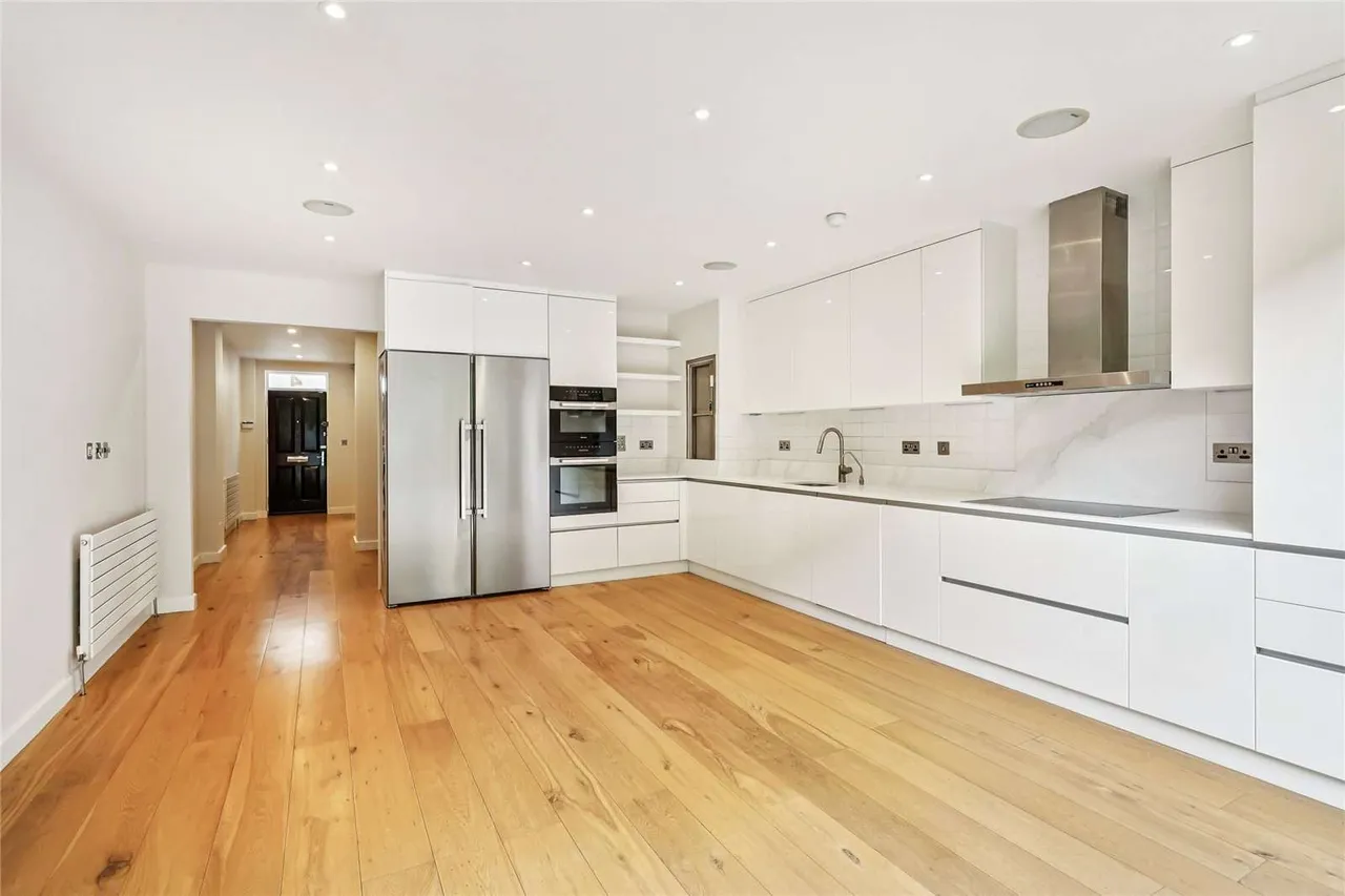 Rosenau Road, Battersea, SW11, photo 4