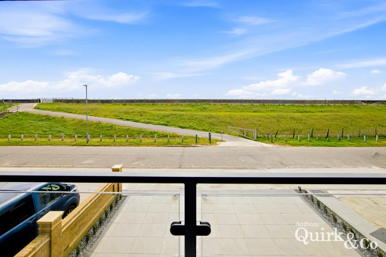 Eastern Esplanade, Canvey Island, SS8, photo 30
