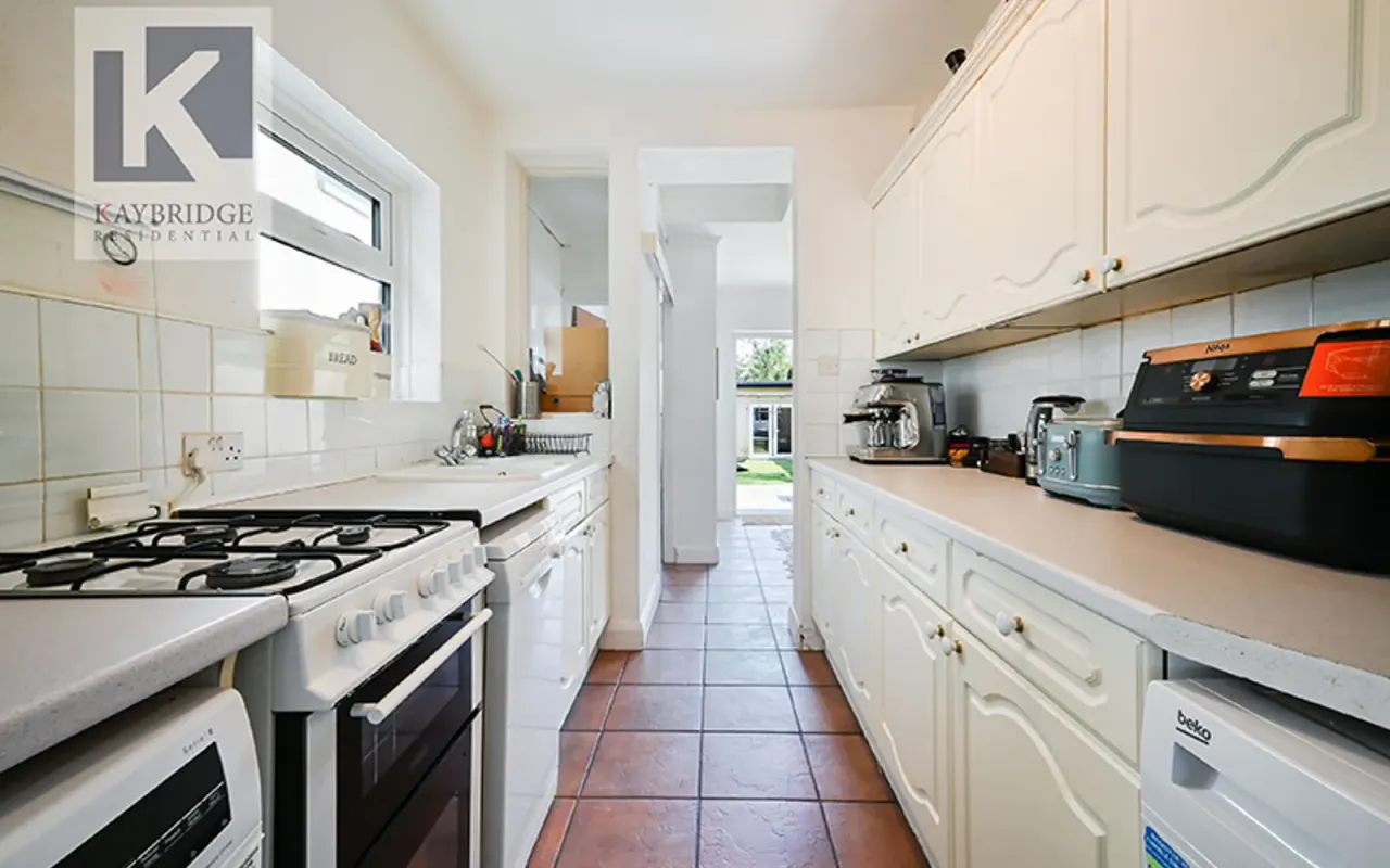 Ardrossan Gardens, Worcester Park, KT4, photo 16
