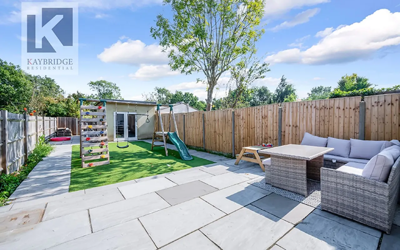 Ardrossan Gardens, Worcester Park, KT4, photo 4