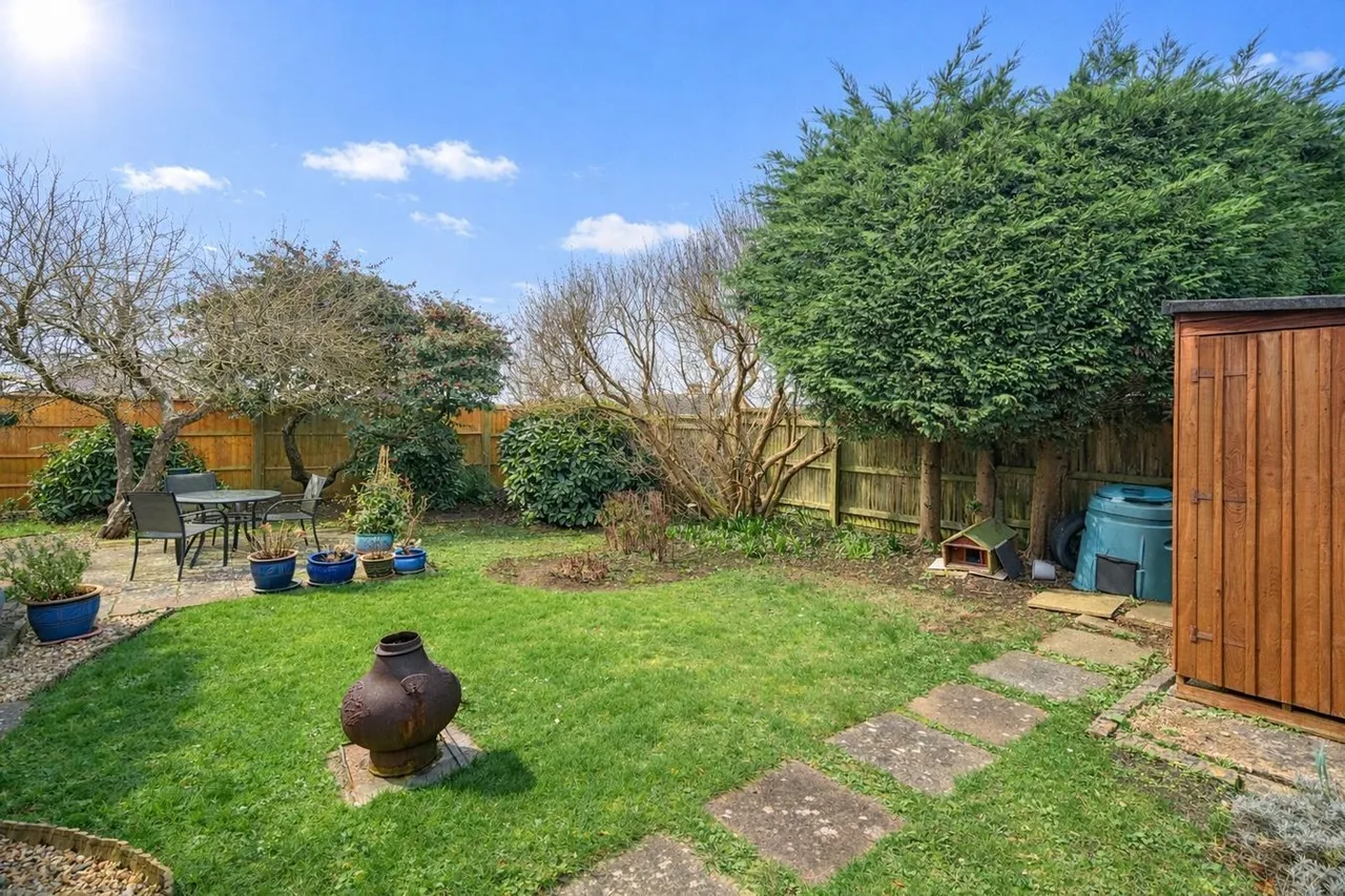 Fairfield Close, Frome, BA11, photo 2