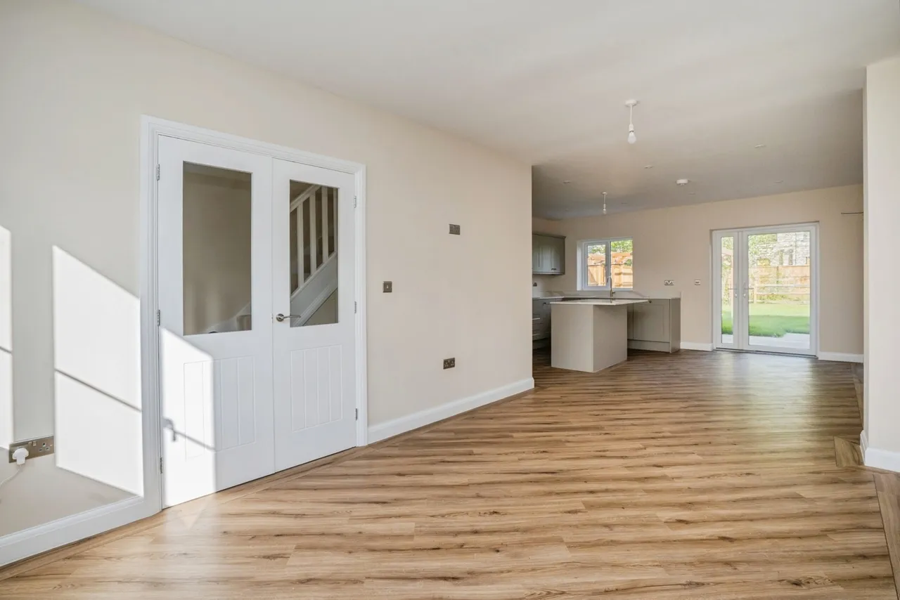 Orchard Close, Bosham, PO18, photo 7