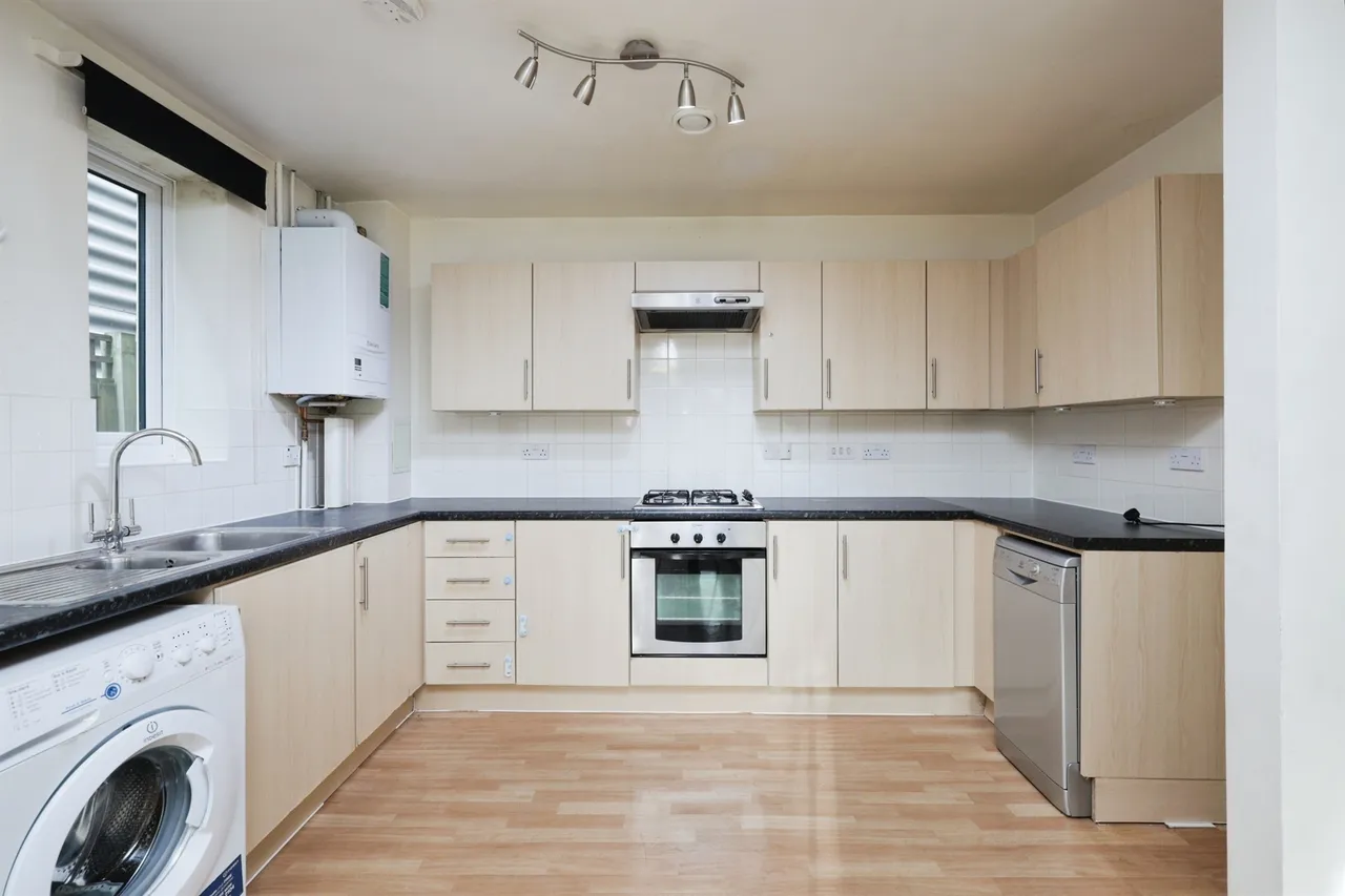 Queen Marys Avenue, Watford, photo 2