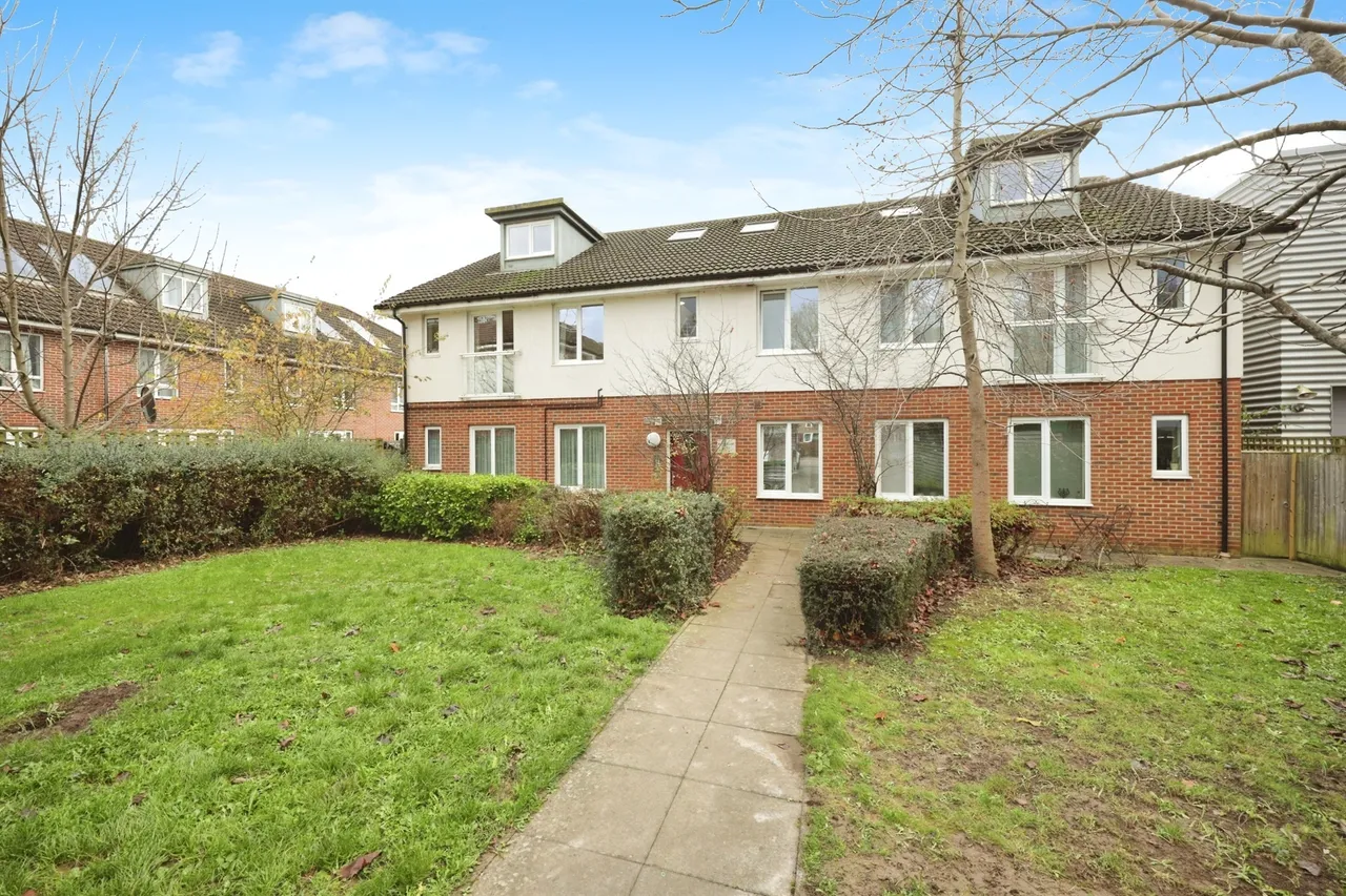 Queen Marys Avenue, Watford, photo 8