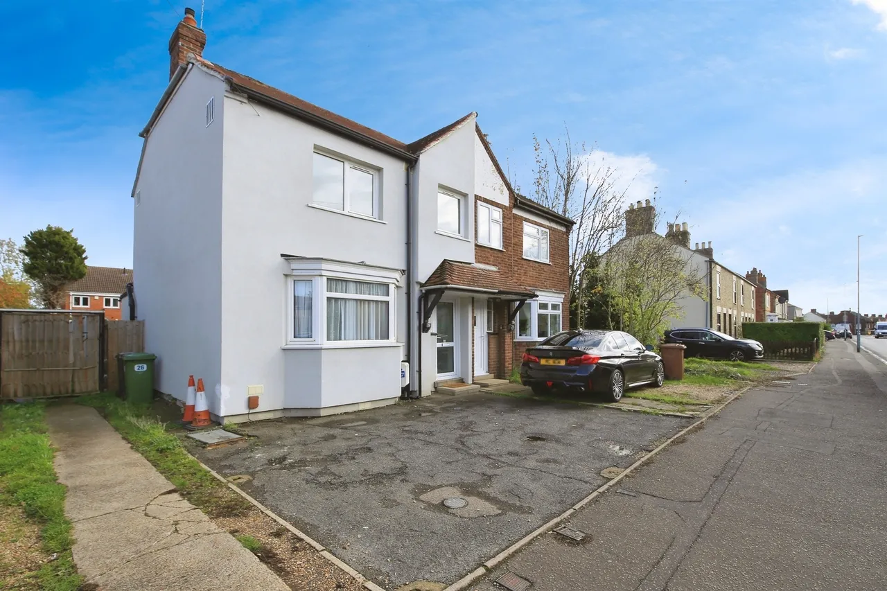 3 bed house for sale — Fulbridge Road, Peterborough
