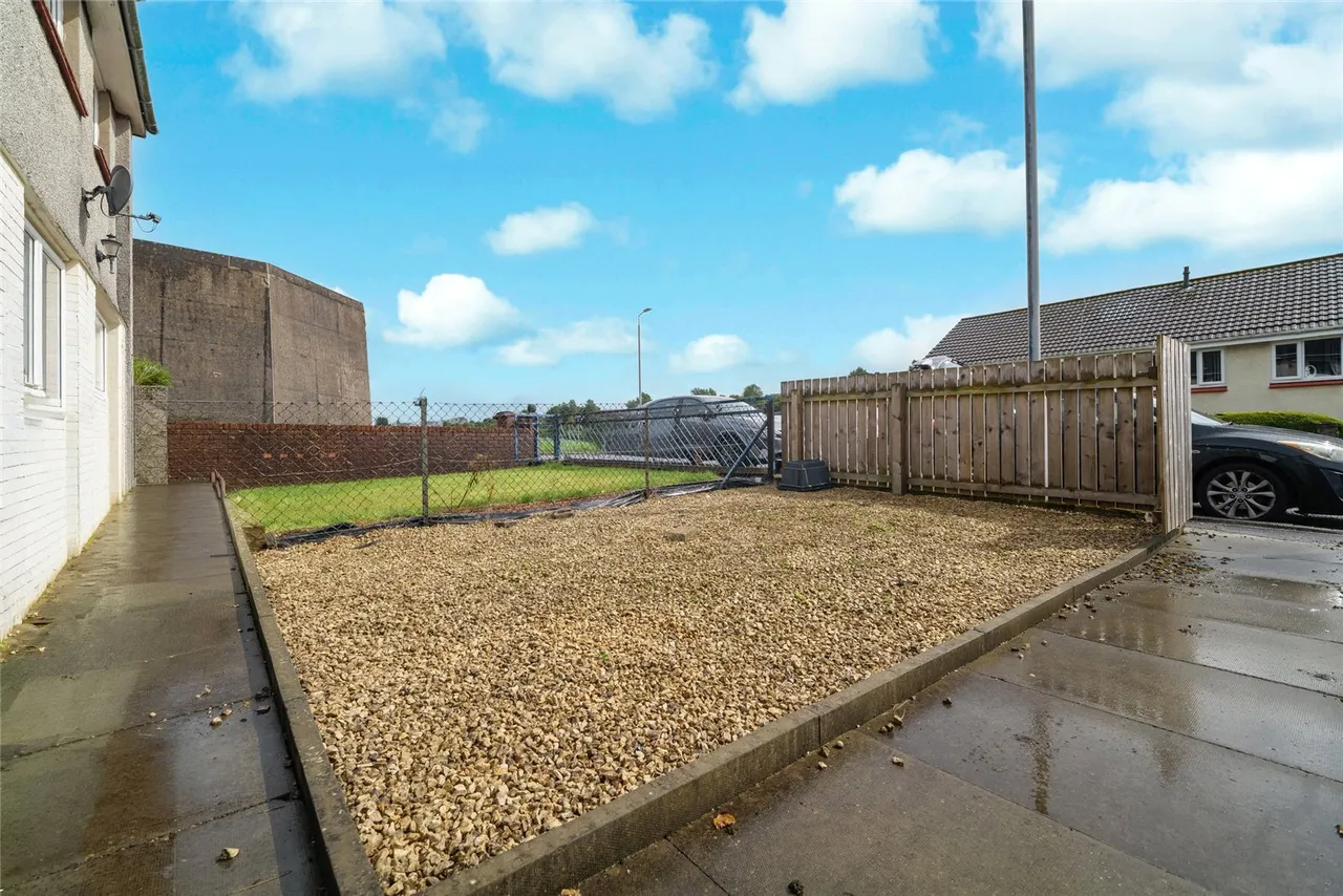 Lewis Road, Greenock, Inverclyde, PA16, photo 19