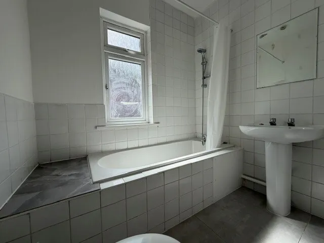 Russell Rise, Luton, Beds, photo 10